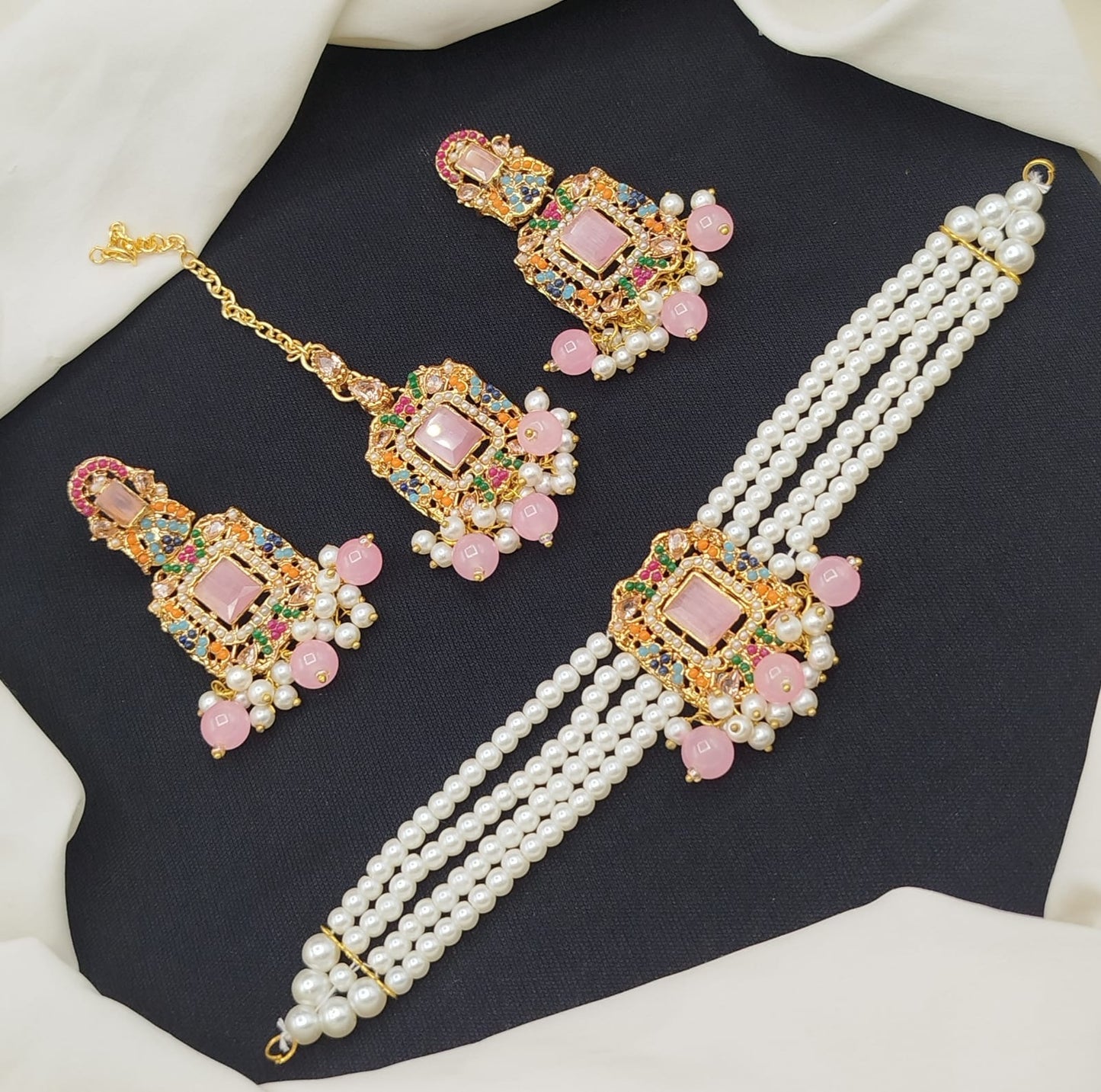 New Elegance Nauratan Set.