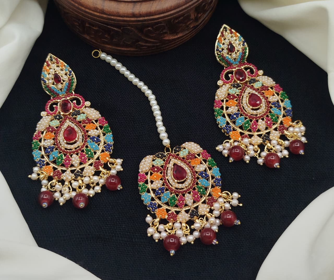 Beautiful Nauratan & Zircon Earring with Teeka.