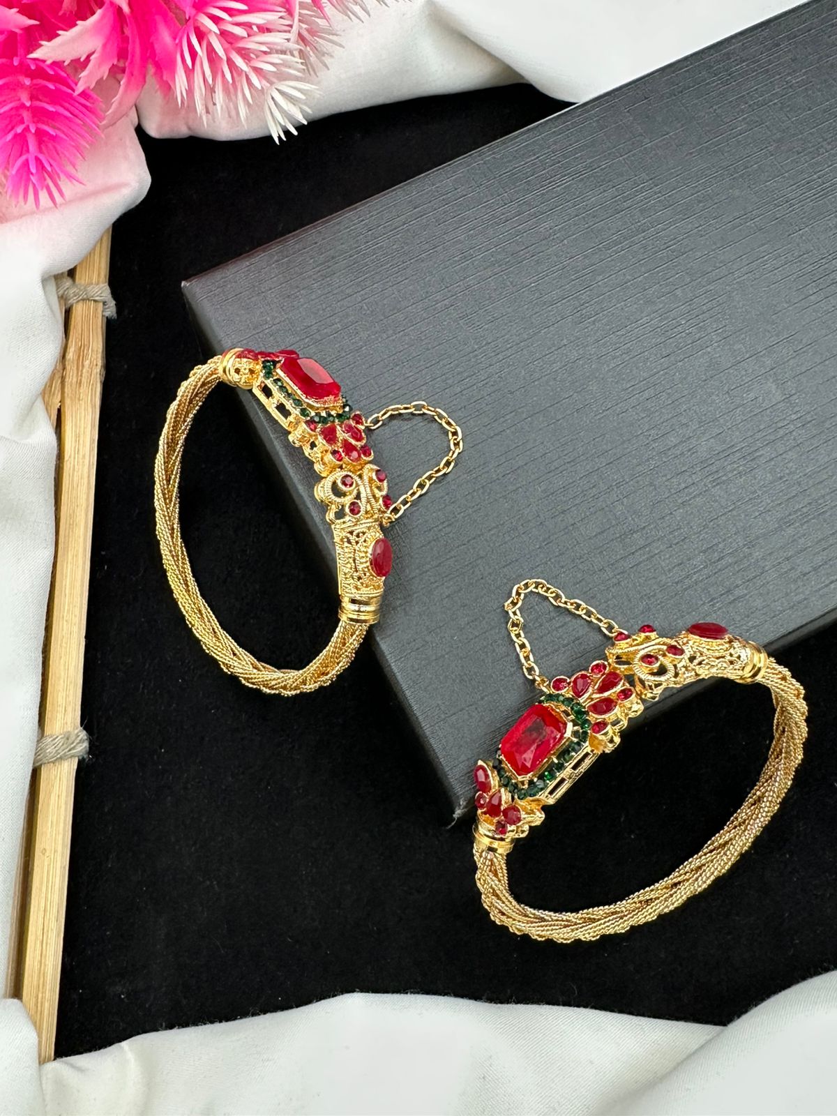 Casting Openable Bangles With Elegant Design