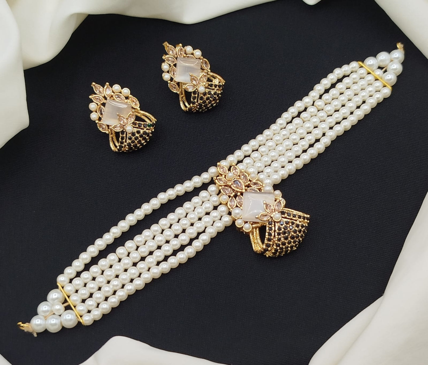 New Design Stylish Zircon Choker Set.