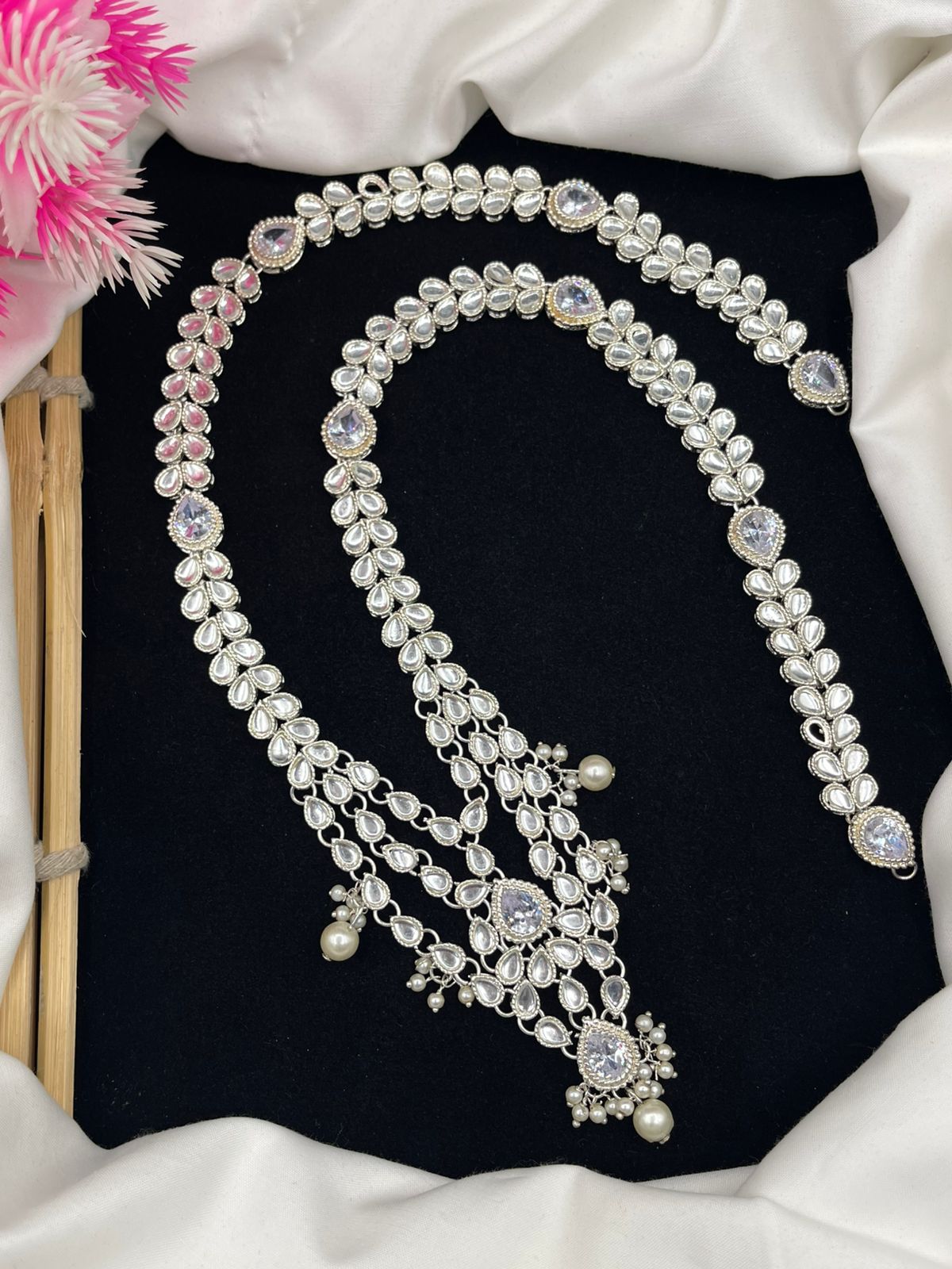 Exquisite Fancy Kundan Mala with Intricate Handcrafted Detailing and Timeless Royal Elegance