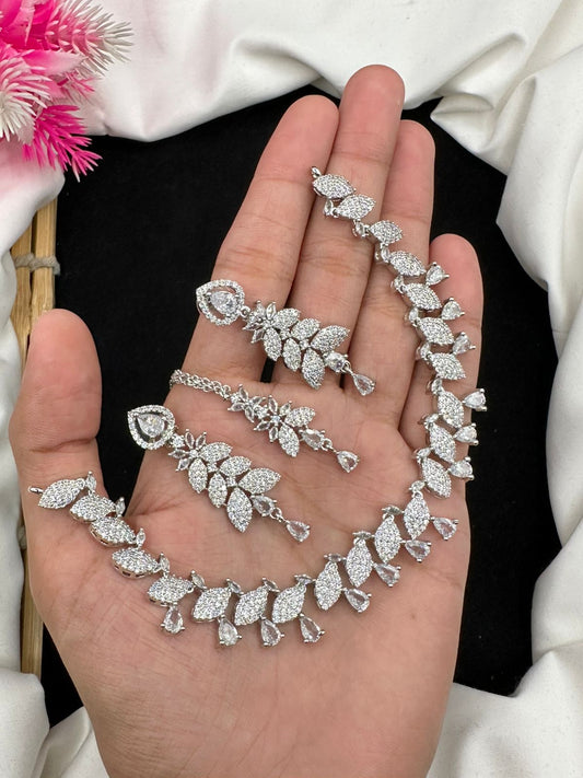 Beautiful Elegant Design Indian Zircon Necklace set.