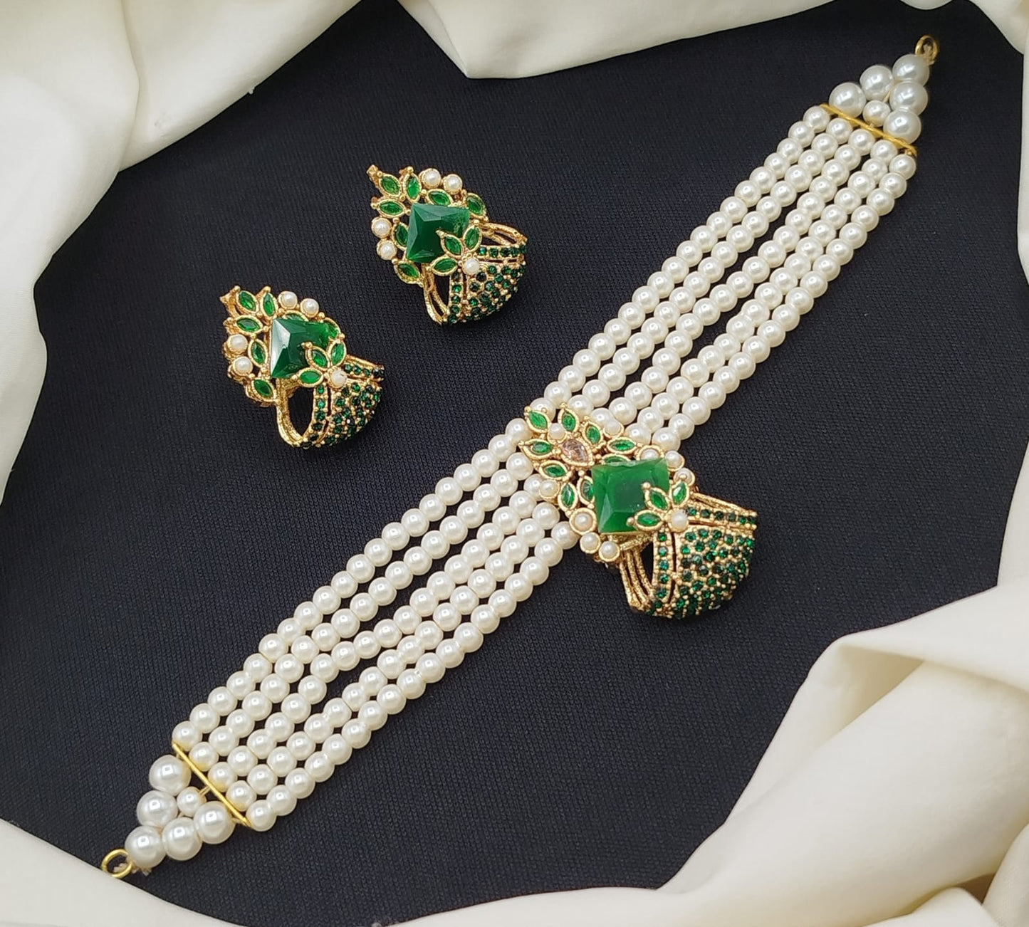 New Design Stylish Zircon Choker Set.