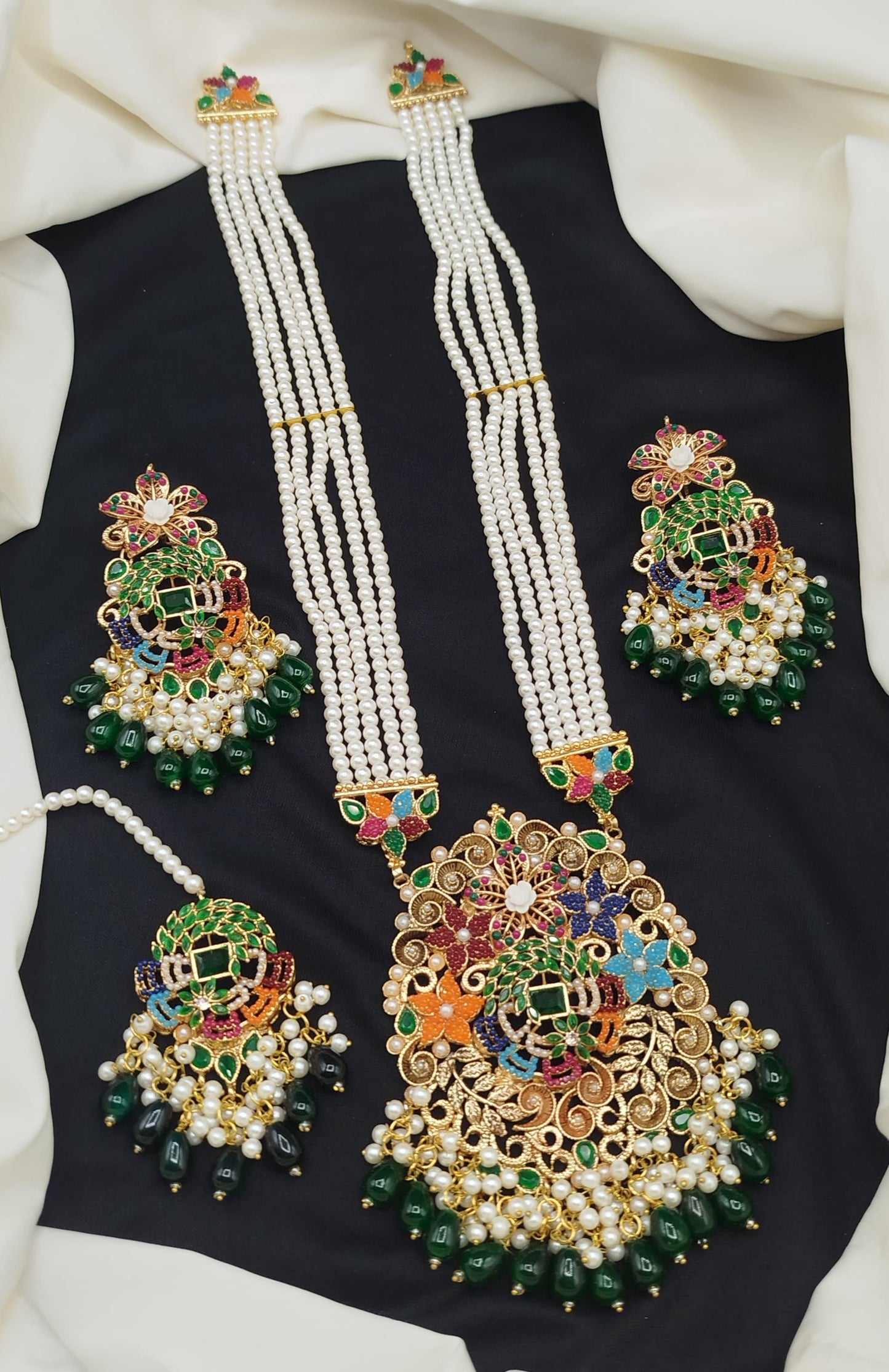 Nauratan & Zircon article Mala Dholna Set.