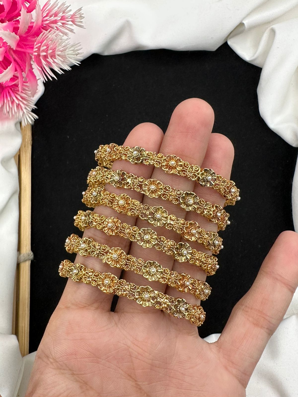 New beautiful 6 pcs Manjus article with multicolour Bangles